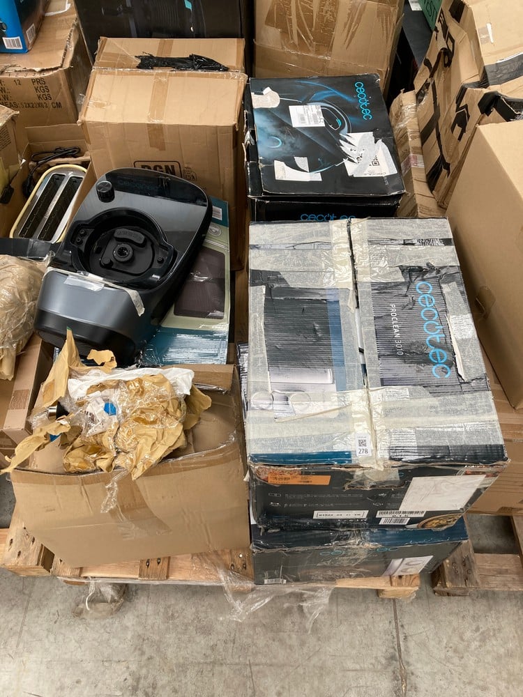 PALLET OF MISCELLANEOUS ITEMS, INCLUDING A CECOTEC