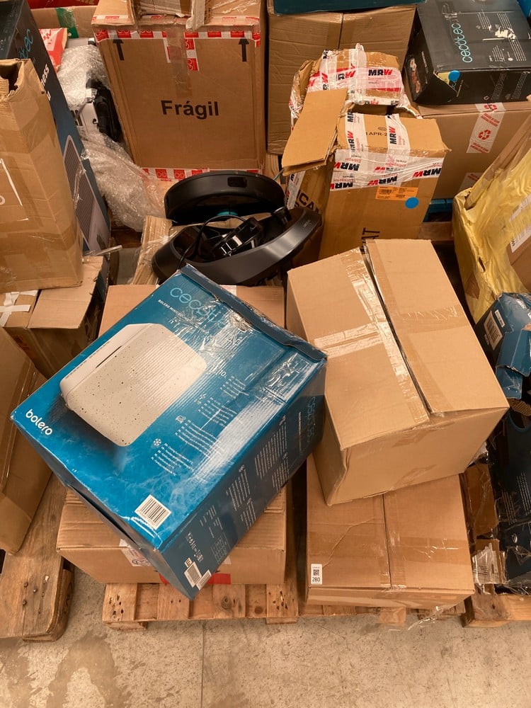 ASSORTED ITEMS PALLET INCLUDING A CECOTEC 10L MINI