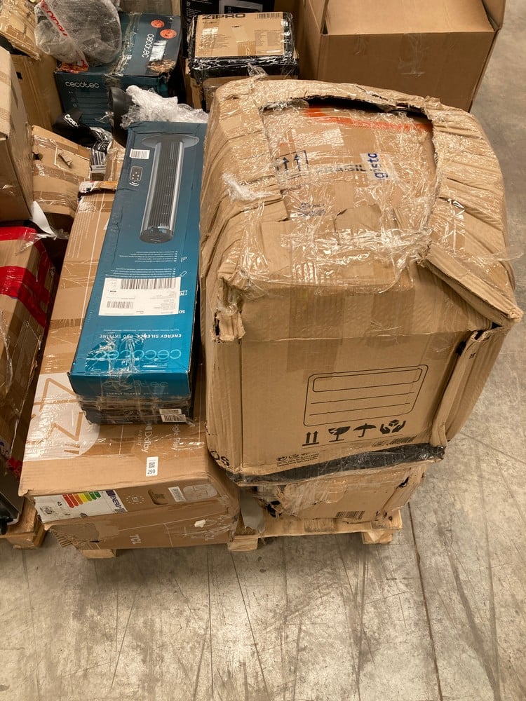 PALLET OF MISCELLANEOUS ITEMS, INCLUDING A CECOTEC
