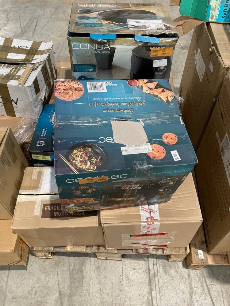 PALLET OF MISCELLANEOUS ITEMS, INCLUDING A CECOTEC
