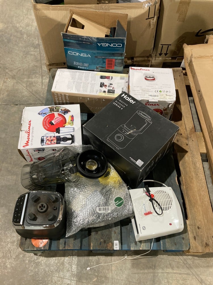 ASSORTED ITEMS ON A PALLET, INCLUDING A MOULINEX B