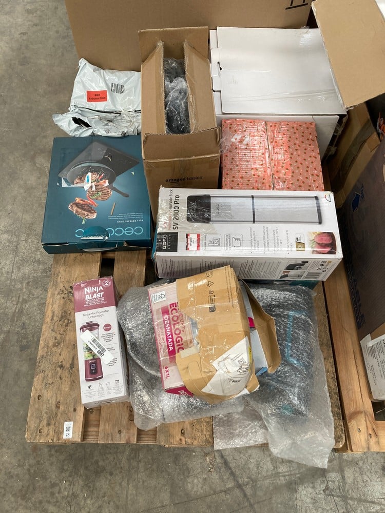 PALLET OF MISCELLANEOUS ITEMS INCLUDING A CECOTEC 