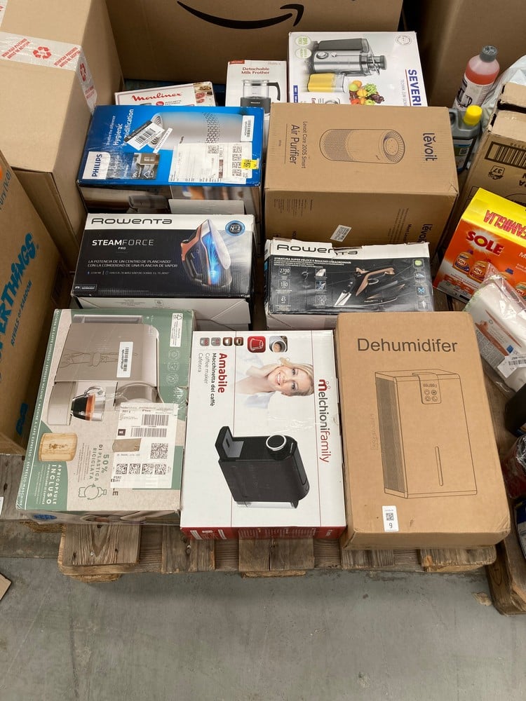 PALLET OF MISCELLANEOUS ITEMS INCLUDING A ROWENTA 