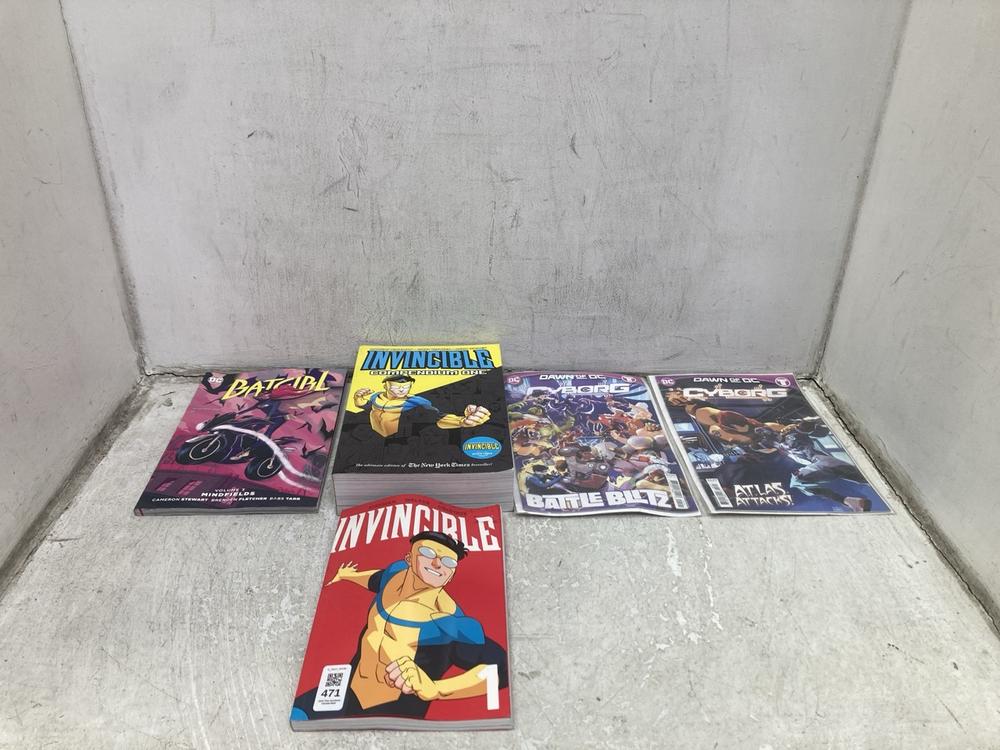 5 X ASSORTED BOOKS TO INCLUDE BATGIRL MINDFIELDS B