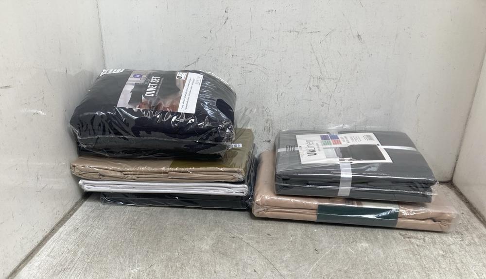 7 X ASSORTED BEDDING ITEMS TO INCLUDE ARLINES PERF