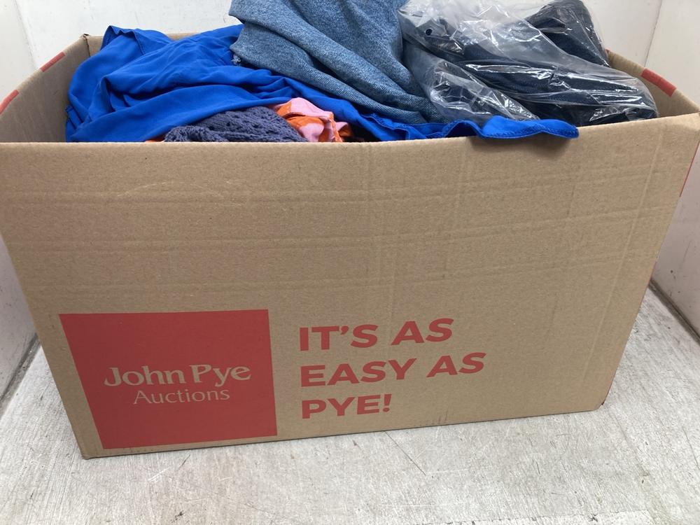 BOX OF ASSORTED CLOTHES TO INCLUDE NEW LOOK BLUE F