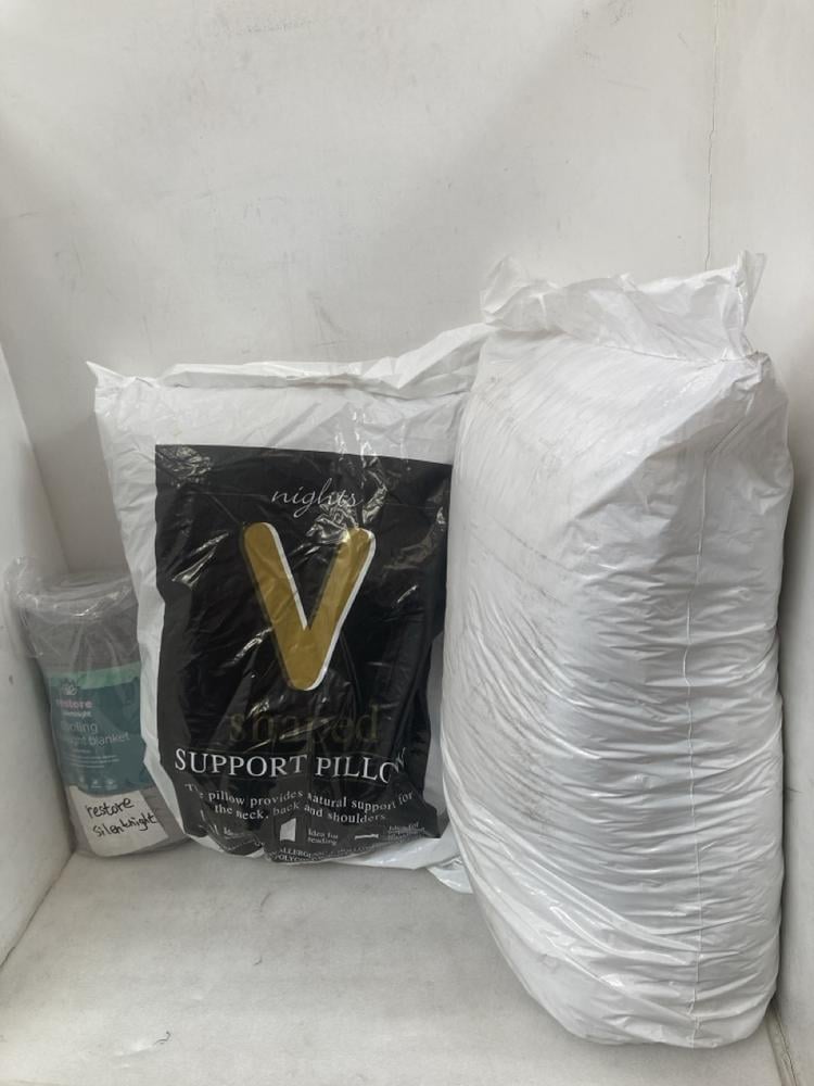 3 X ASSORTED BEDDING ITEMS TO INCLUDE RESTORE SILE