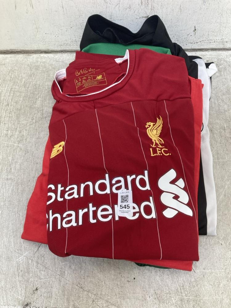 QTY OF ASSORTED CLOTHING TO INCLUDE LYLE & SCOTT T
