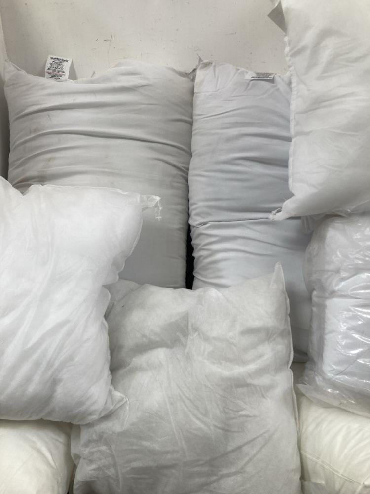 QTY OF ASSORTED PILLOWS TO INCLUDE U SHAPED BODY P