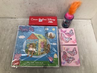 5 X ASSORTED CHILDRENS ITEMS TO INCLUDE CARDS AGAINST DISNEY: LOCATION - H8