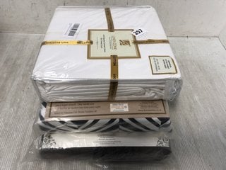 3 X ASSORTED BEDDING ITEMS - TO INCLUDE LINEN ZONE EMPEROR FITTED SHEET, EXTRA DEEP IN WHITE - SIZE: 200 X 200 CM: LOCATION - J14