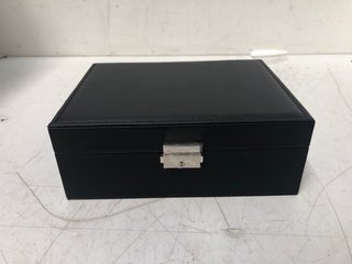 QTY OF JEWELLERY BOXES IN BLACK: LOCATION - I15