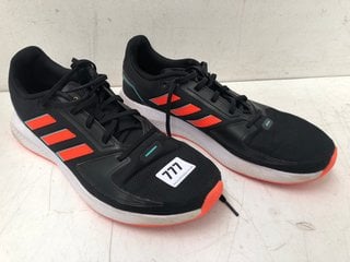 ADIDAS CLOUD FOAM TRAINERS IN BLACK/ORANGE - SIZE 9.5: LOCATION - I4