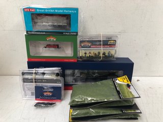 QTY OF MODEL TRAIN ITEMS TO INCLUDE BACHMANN CLASS B1: LOCATION - I3