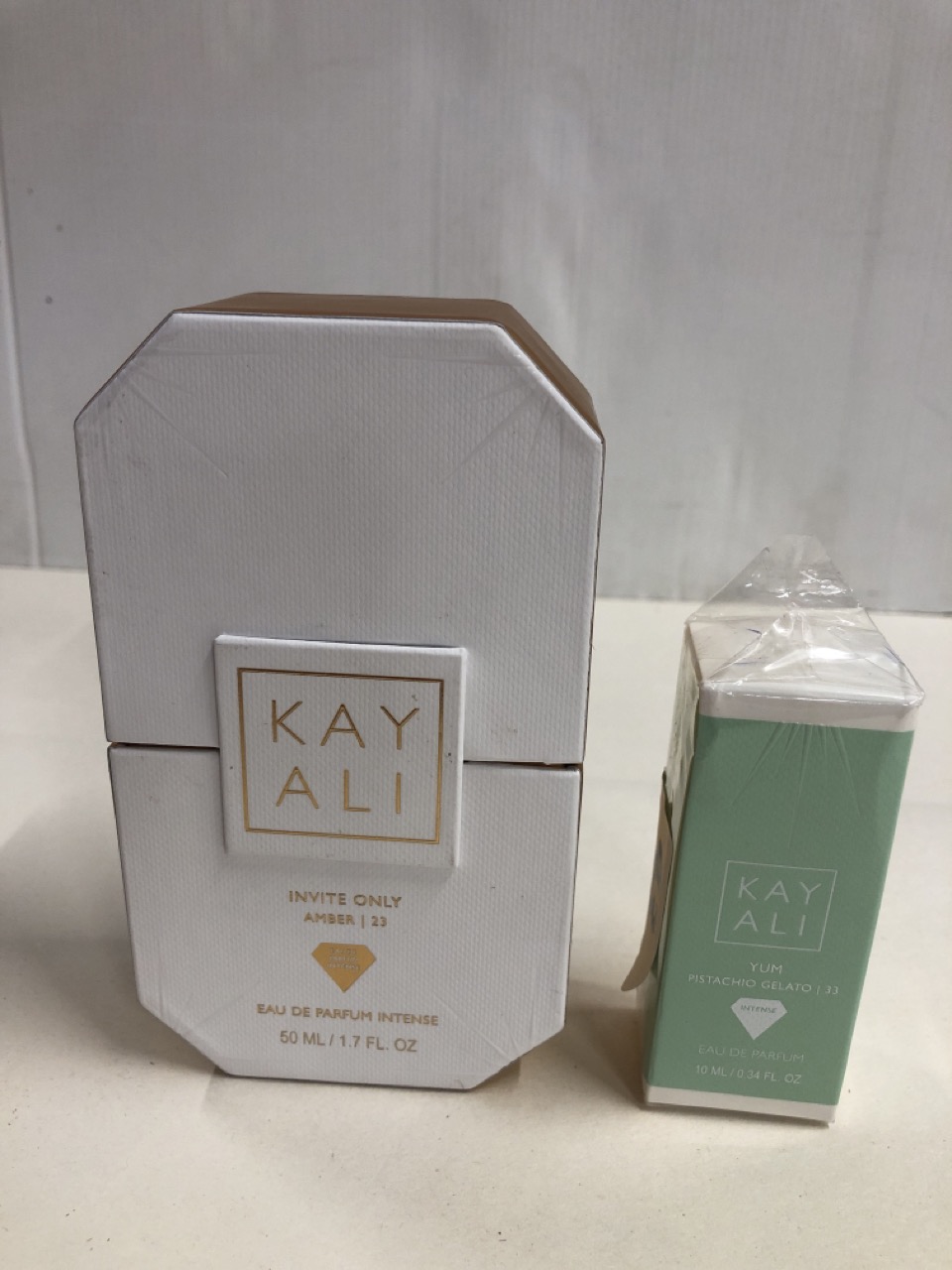 kayali invite only amber 23 eau de parfum intense 50ml