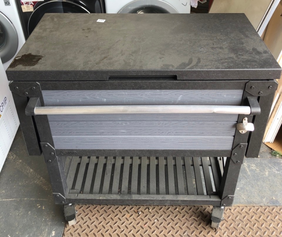 John Pye Auctions KETER WINE STORAGE CONTAINER LOCATION FRONT FLOOR (COLLECTION OR