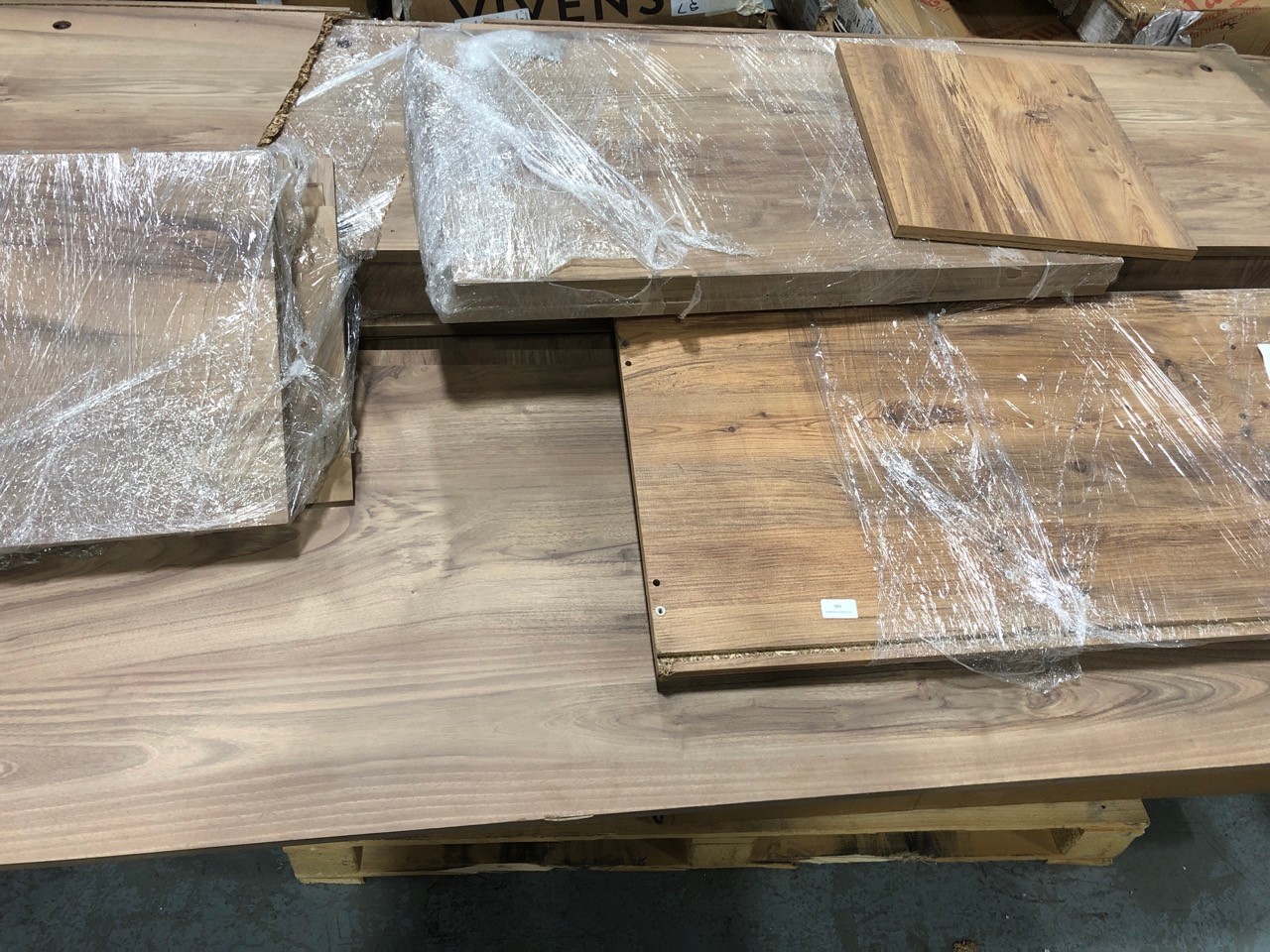 John Pye Auctions A PALLET OF FURNITURE PARTS TO INCLUDE