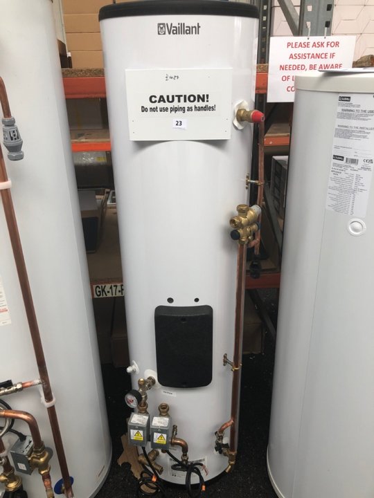 John Pye Auctions - VAILLANT UNISTOR VIH SLIMLINE PRE PLUMBED 150/3 VES UNVENTED  HOT WATER STORAGE CYLINDER - RRP £1427: LOCATION - B3