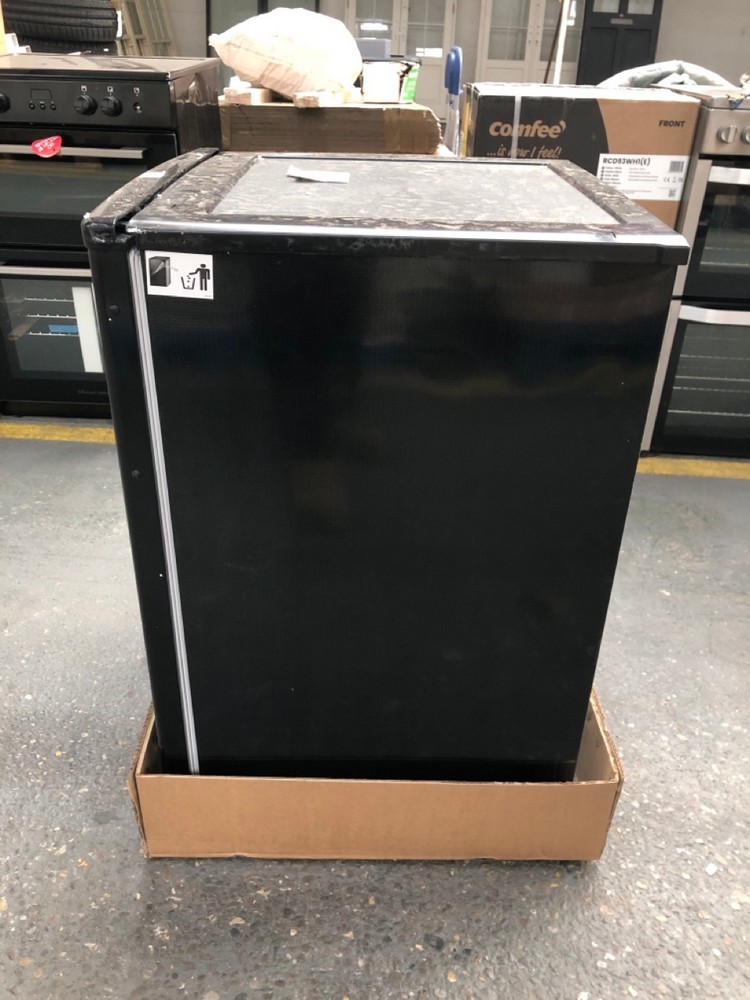 John Pye Auctions HOOVER FREESTANDING UNDER COUNTER FRIDGE IN BLACK