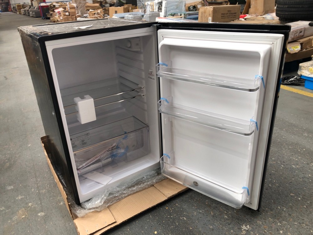 John Pye Auctions HOOVER FREESTANDING UNDER COUNTER FRIDGE IN BLACK