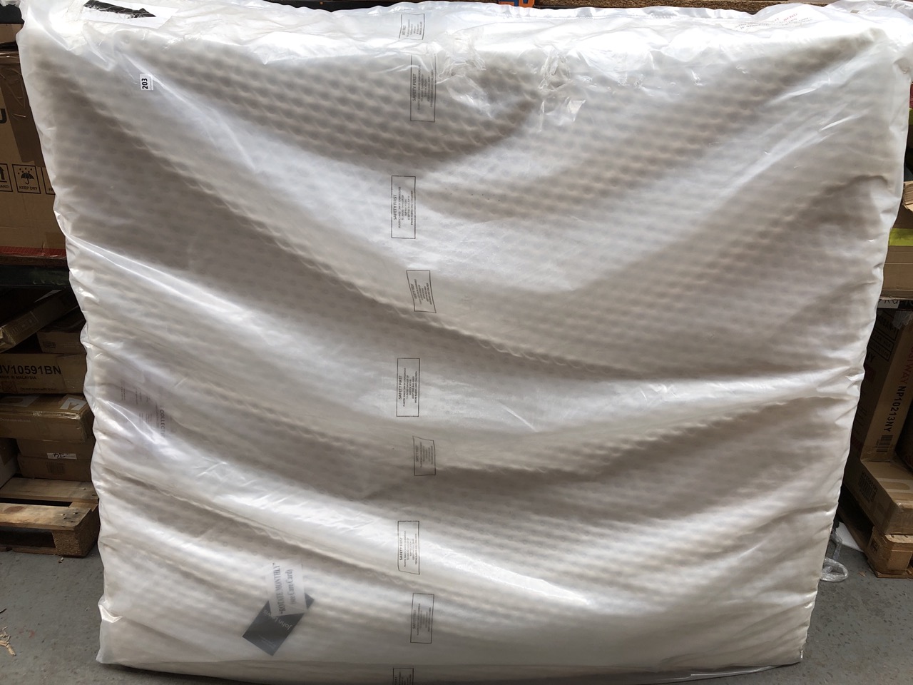 John Pye Auctions JOHN LEWIS CLIMATE COLLECTION 2000 MATTRESS 180 X 200CM
