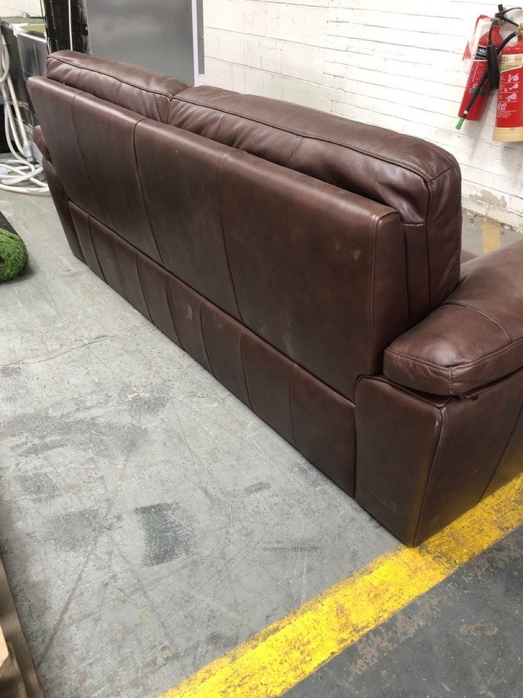 John Pye Auctions OAK FURNITURELAND TURIN 3 SEATER SOFA IN 2 TONE