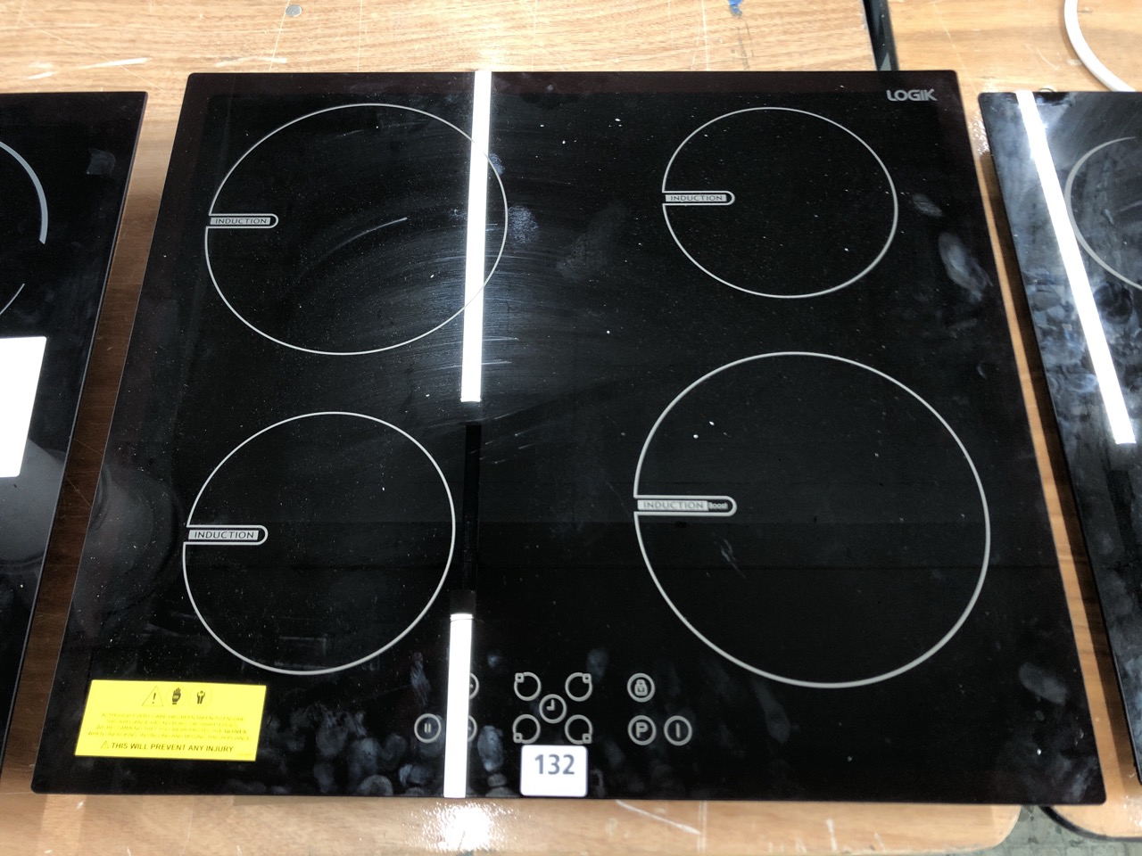 John Pye Auctions LOGIK 4 BURNER CERAMIC INDUCTION HOB MODEL