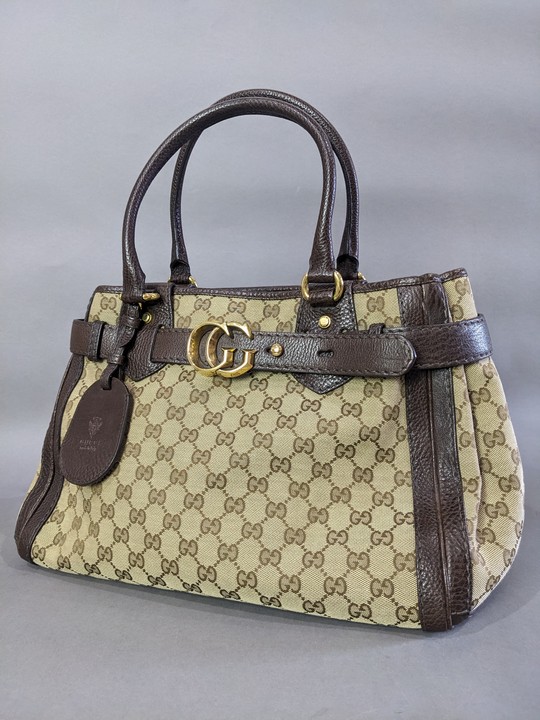 Gucci hotsell running tote