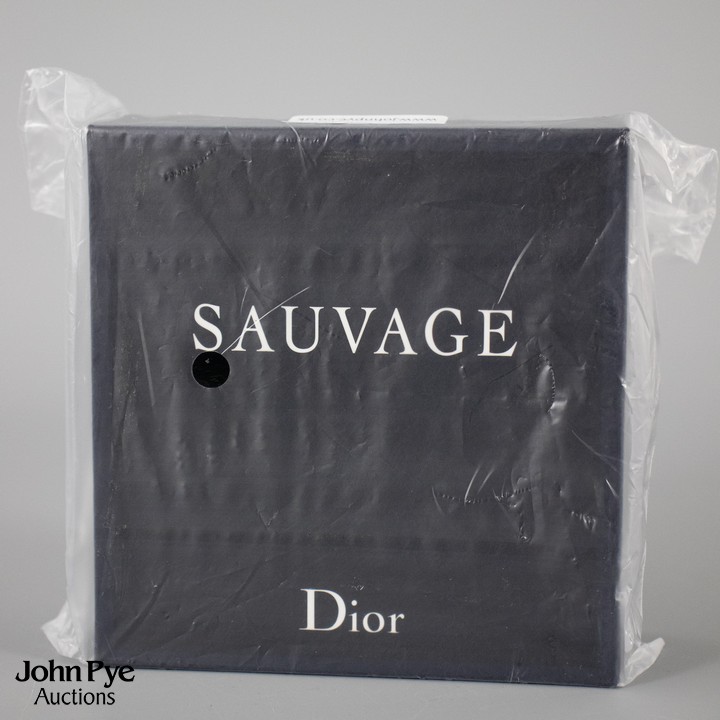 Dior 'Sauvage' Sealed 10Ml Eau De Parfum  & shower Gel 20Ml