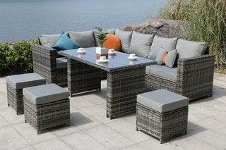 LUXURY MODERN STYLE 9 SEATER GARDEN RATTAN DINING SET IN TONAL GREY WITH CLEAR GLASS TABLE TOP TO INCLUDE GREY PADDED SEAT CUSHIONS AND WEATHERPROOF PROTECTIVE RAIN COVER IN UNUSED RETAIL CONDITION