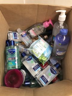 BOX OF ASSORTED BEAUTY ITEMS TO INCLUDE MILTON HAND SANITISER