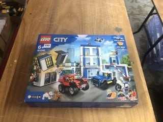 LEGO CITY POLICE STATION - 60246