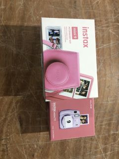 FUJIFILM INSTAX MINI 11 INSTANT CAMERA & INSTAX MINI 9 ACCESSORY KIT