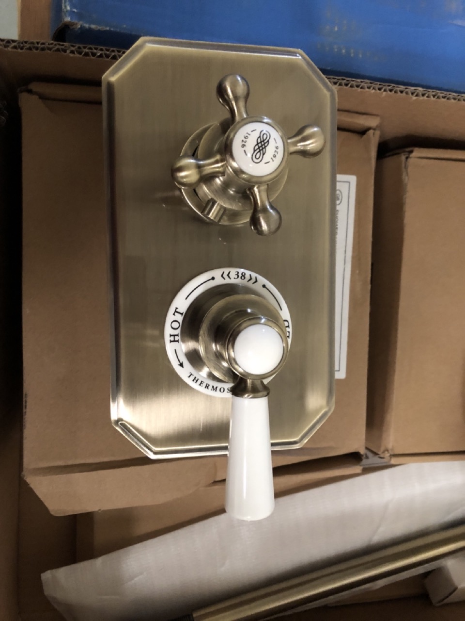 John Pye Auctions TRADITIONAL CONCEALED SHOWER VALVE IN BRUSHED GOLD