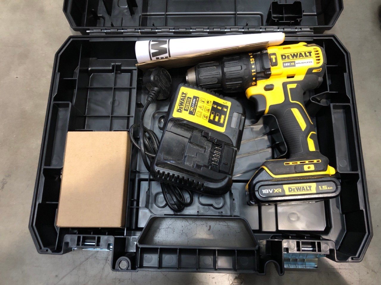 John Pye Auctions DEWALT 18V LITHIUM 1.5AH CORDLESS DRILL & ERBAUER