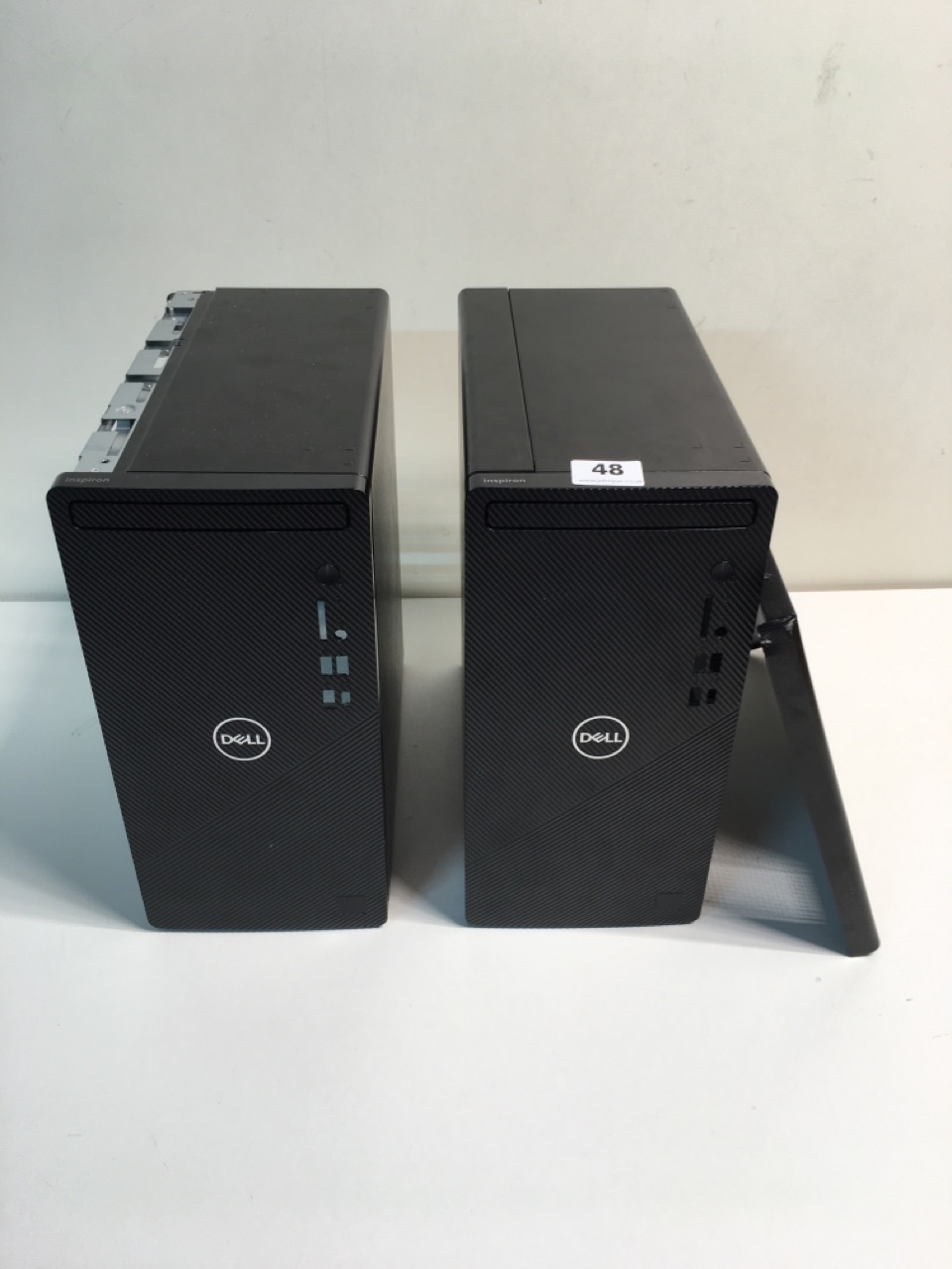 John Pye Auctions 2 X DELL PC TOWER CASES
