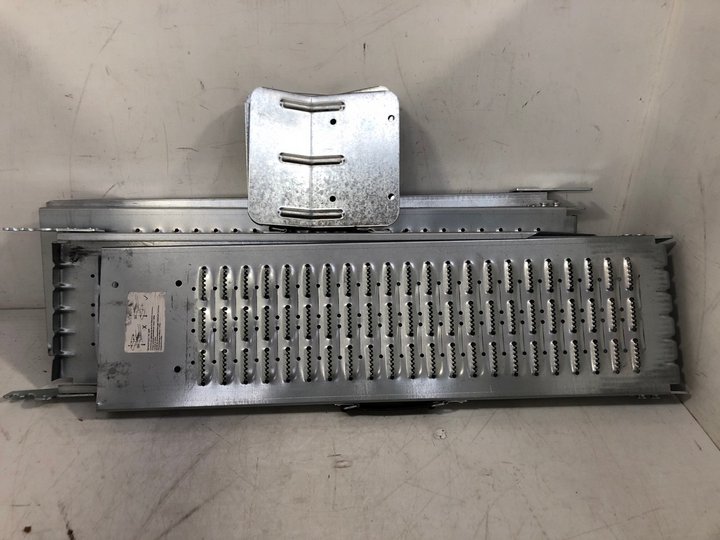 John Pye Auctions - VOUNOT 2 PIECE FOLDING RAMP: LOCATION - G10