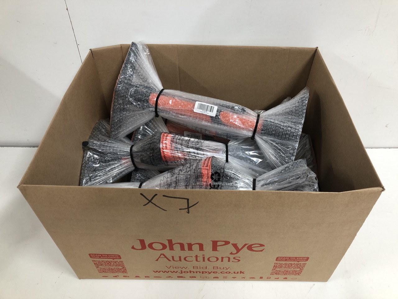 John Pye Auctions 7 X BIKE FLOOR PUMP WITH GAUGE,GOBKO FLOOR BICYCLE