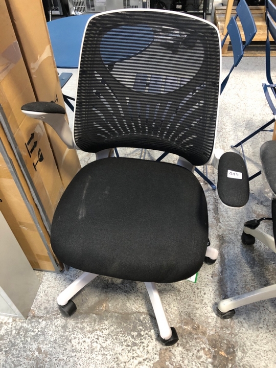 John Pye Auctions JOHN LEWIS & PARTNERS ANYDAY HINTON OFFICE CHAIR IN