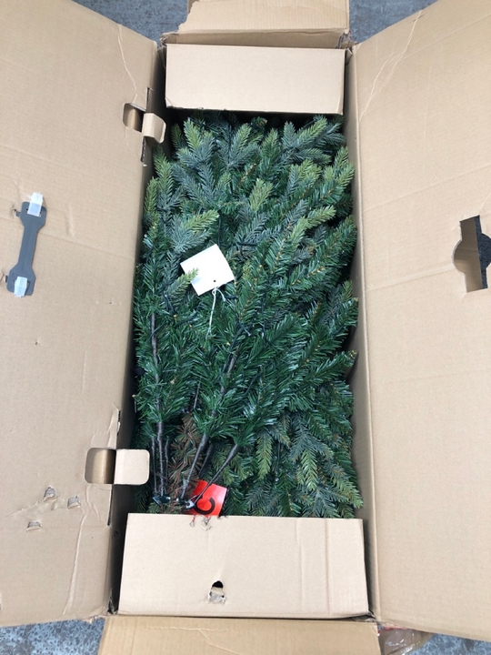 John Pye Auctions JOHN LEWIS & PARTNERS BELGRAVIA 6FT PRELIT CHRISTMAS TREE RRP £299