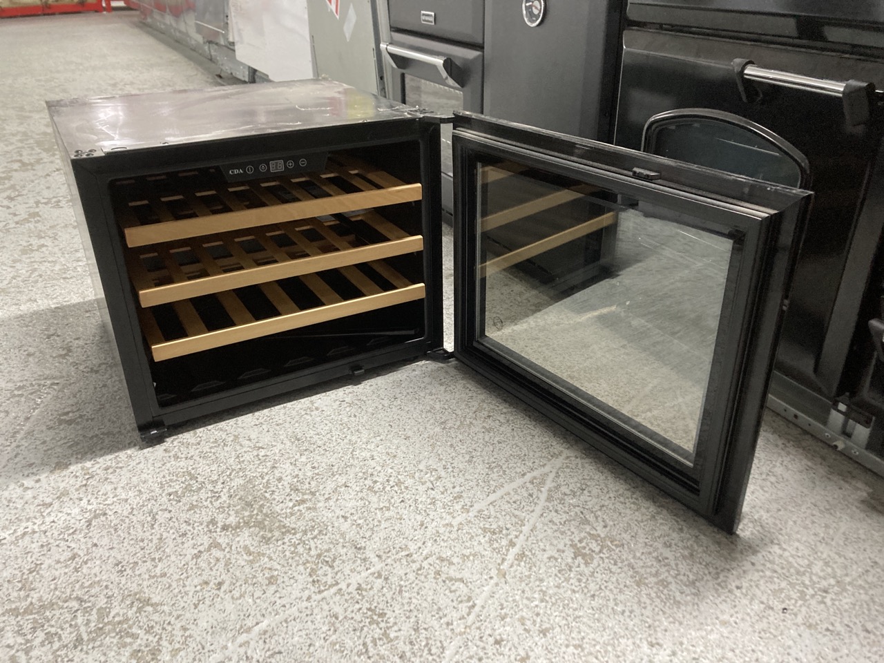 John Pye Auctions CDA WINE COOLER MODEL FWV451