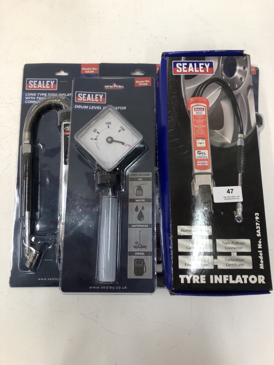 John Pye Auctions SEALEY SA37/93 TYRE INFLATOR, 3 X SEALEY LONG