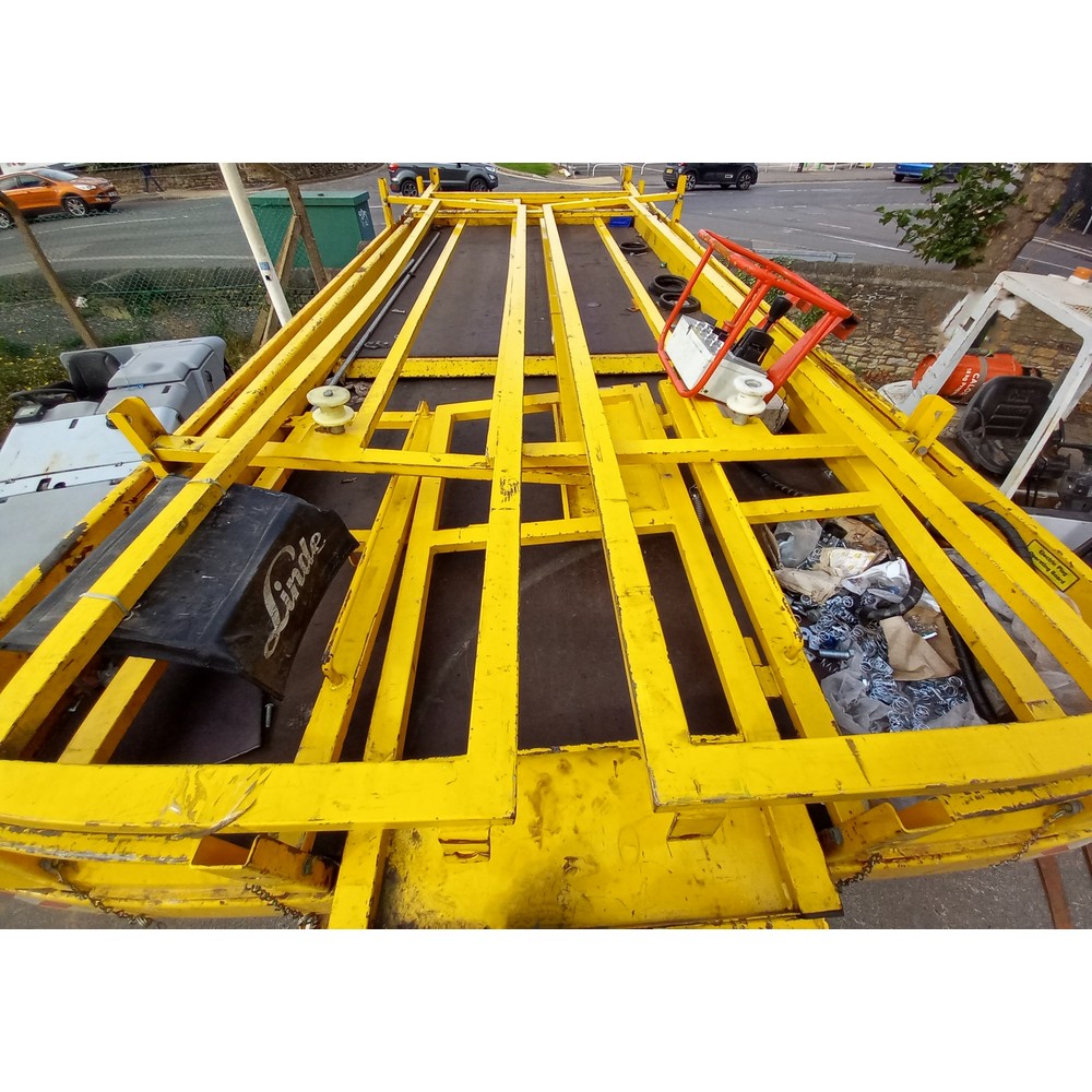 John Pye Auctions 2003 LIFTLUX SCISSOR LIFT MODEL SL15318E2WD