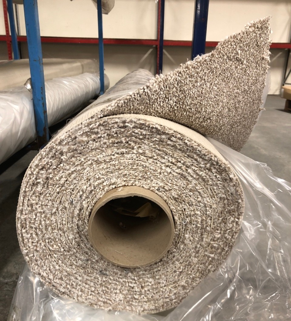 John Pye Auctions CANBERRA OYSTER COLOURED CARPET APPROX WIDTH 4M COLLECTION ONLY LOCATION