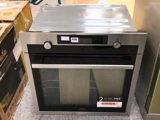 AEG BUILT IN SINGLE ELECTRIC STEAM OVEN: MODEL BPS555020M - RRP £599: LOCATION - A7