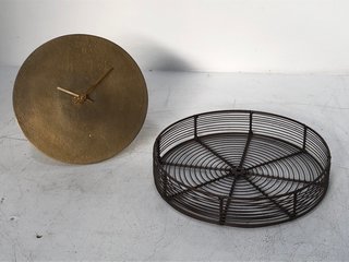 NKUKU OKOTA STANDING CLOCK IN ANTIQUE BRASS TO INCLUDE INKOLLU WIRE CAKE STAND: LOCATION - BR