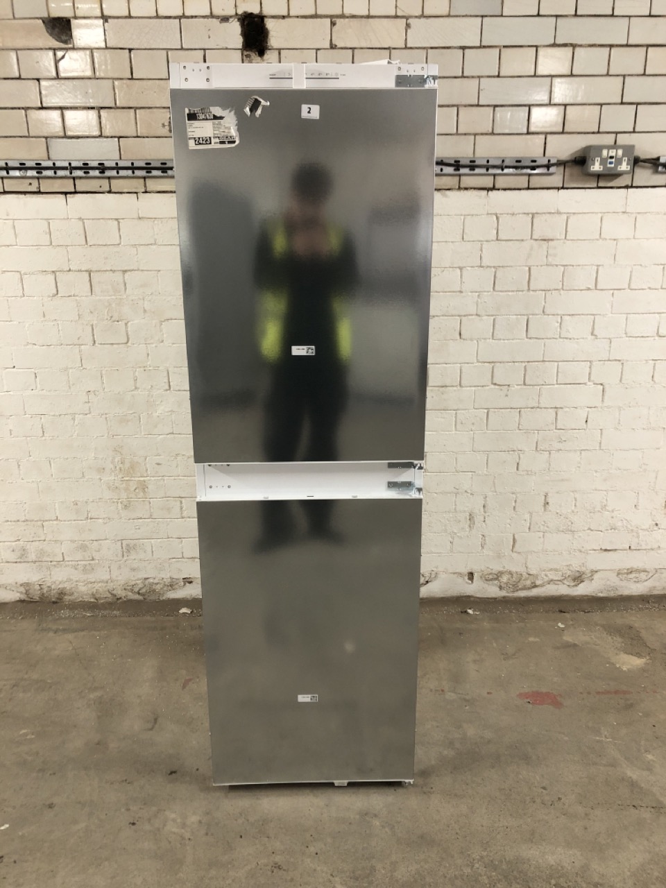 John Pye Auctions NEFF INTEGRATED FRIDGE FREEZER MODEL KI7851SF0G