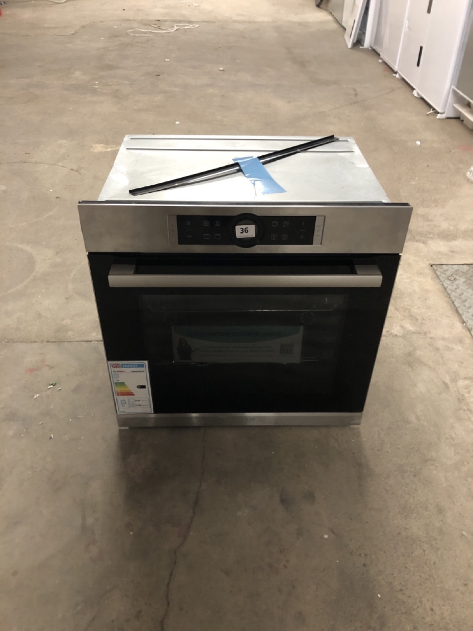 John Pye Auctions BOSCH BUILT IN SINGLE OVEN MODEL HBG634BS1B (EX