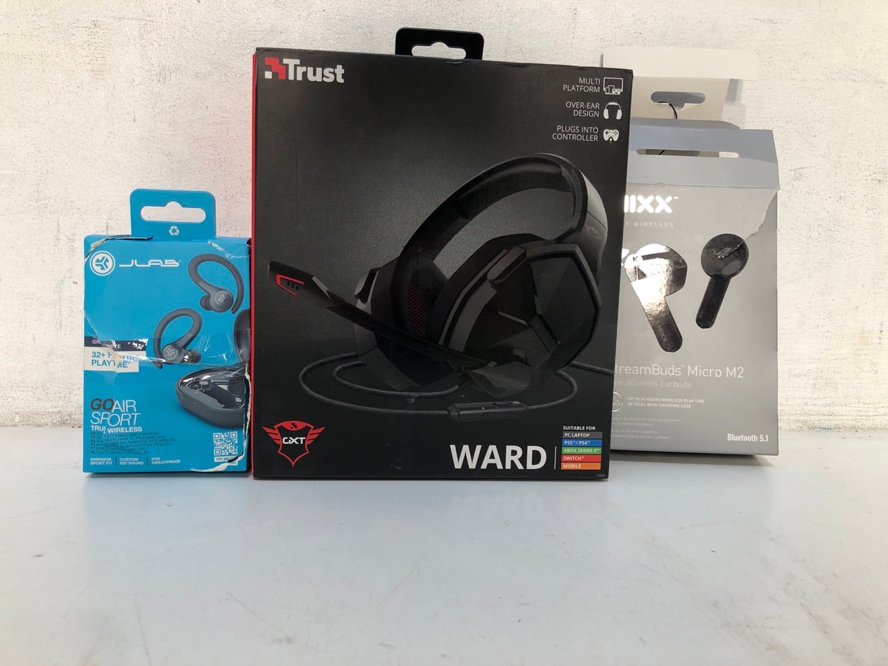 John Pye Auctions COMMERCIAL QUANTITY OF HOUSEHOLD ELECTRICALS TO