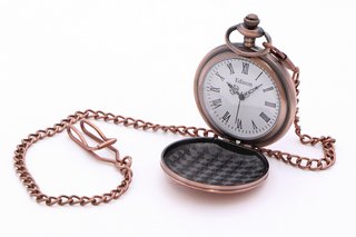 MEN'S EDISON ROSE GOLD COLOURED QUARTZ POCKET WATCH. COMES WITH A ROSE GOLD COLOURED CHAIN AND GIFT BOX: LOCATION - BOOTH TABLE